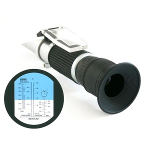 Refraktometer na meranie prevádzkových kvapalín automobilu
